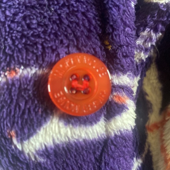 🦊 Unique and rare Disney 3/4 jacket. Fleece like material. Pockets. - Picture 10 of 10